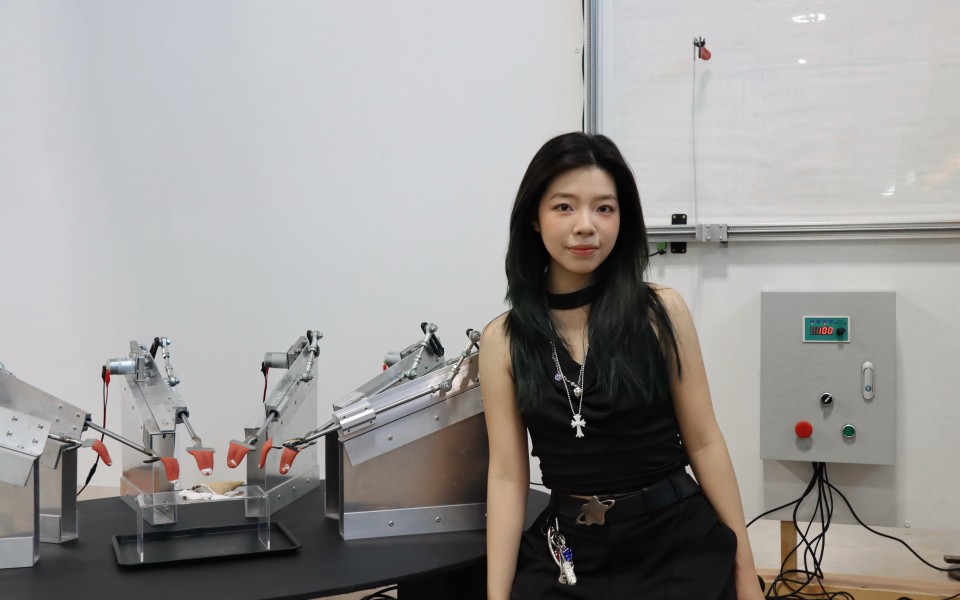 [쇼벨] &#034;When Machines Care- hongkong artist Louise Wan’s Uncanny Kinetic Installations&#034;
